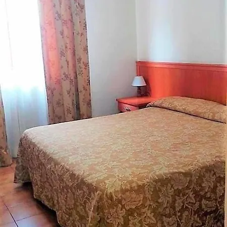 Cinecitta Ξενοδοχείο 3*