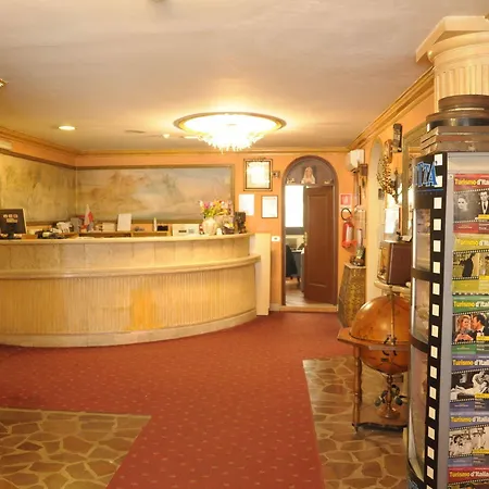 Cinecitta Hotel 3*