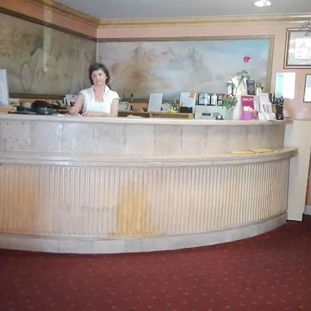 Cinecitta Szálloda 3*